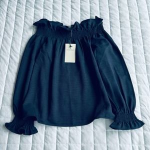 Tuckernuck Navy Off the Shoulder Marguerite Blouse. new w tags